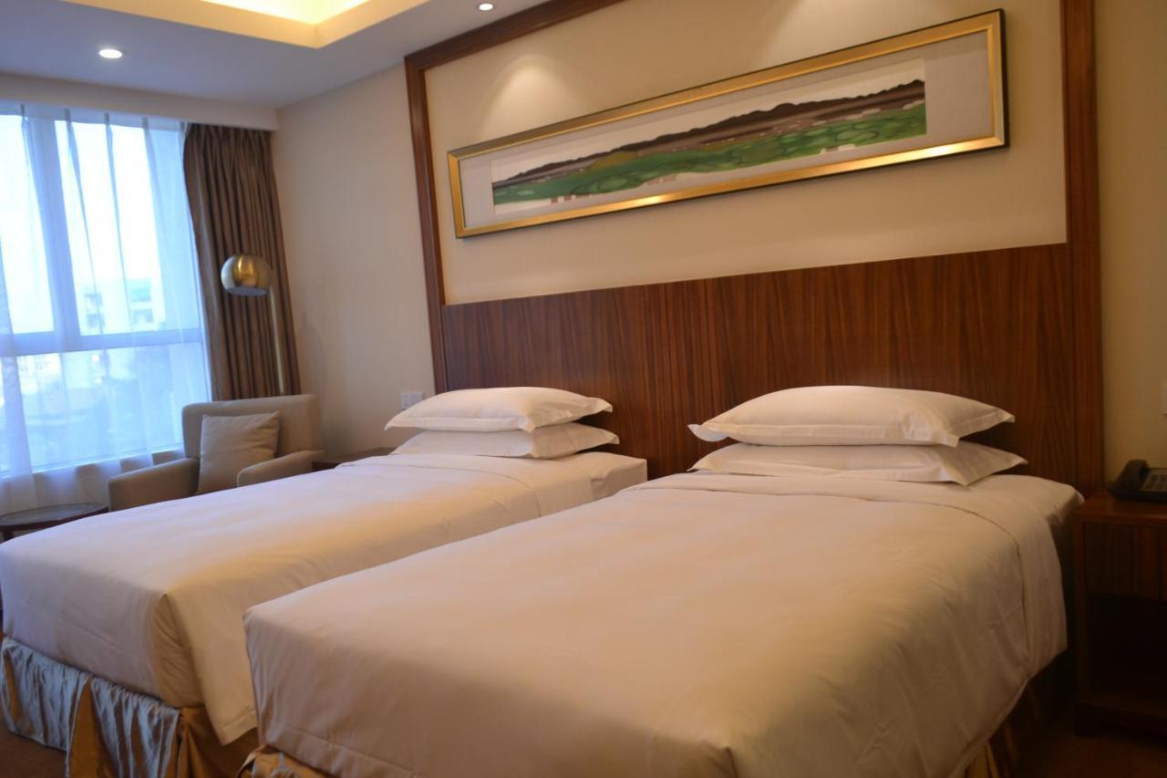 Hotel Kaloum Конакри Экстерьер фото